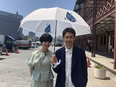 恋雨傘シェアプロジェクトの小松菜奈と大泉洋